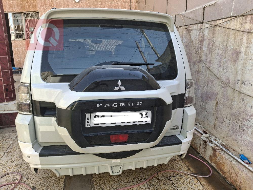 ميتسوبيشي باجيرو